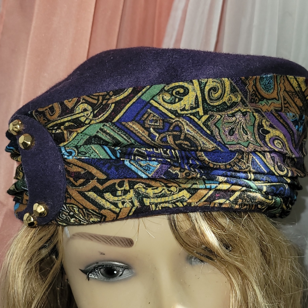 Vintage wool felt 90's hat